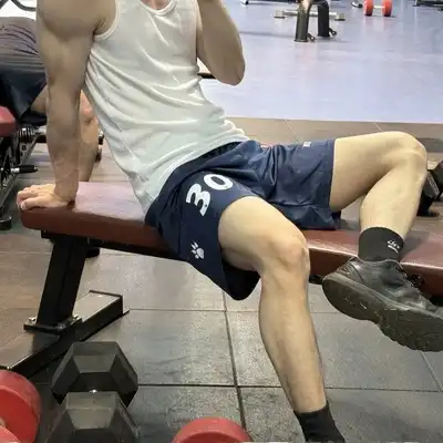 傅悦